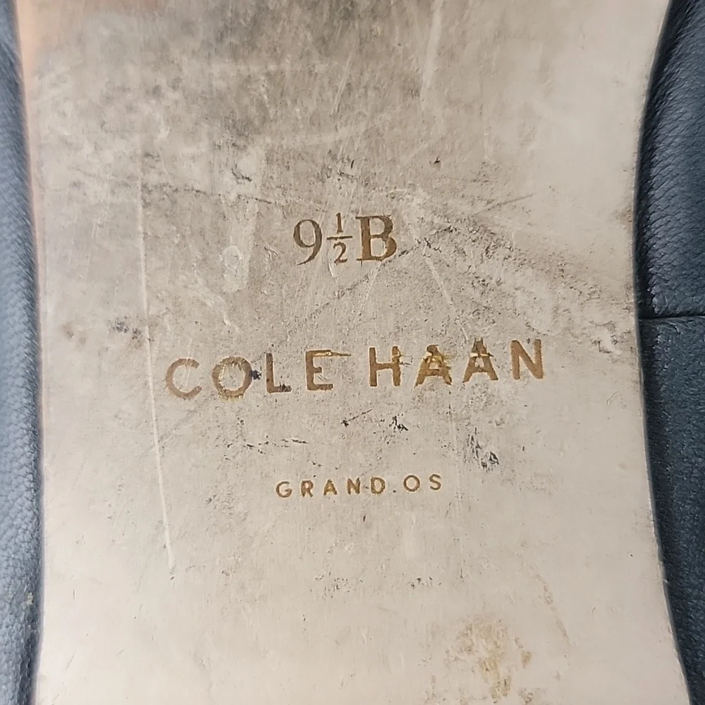 COLE HAAN Black Leather Patent Cap Toe Bow Preppy Office Casual Ballet Flats 9.5